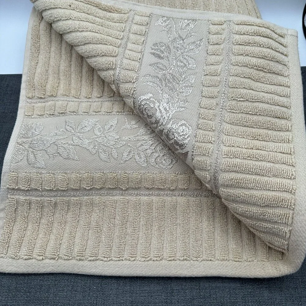 Vintage Decorative Hand Guest Towel Embroidered Decorated Border Ribbed European